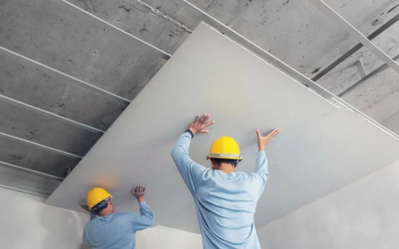 Tấm thạch cao thường được sử dụng để lắp đặt cho trần nhà vì nó mang lại tính thẩm mỹ cao