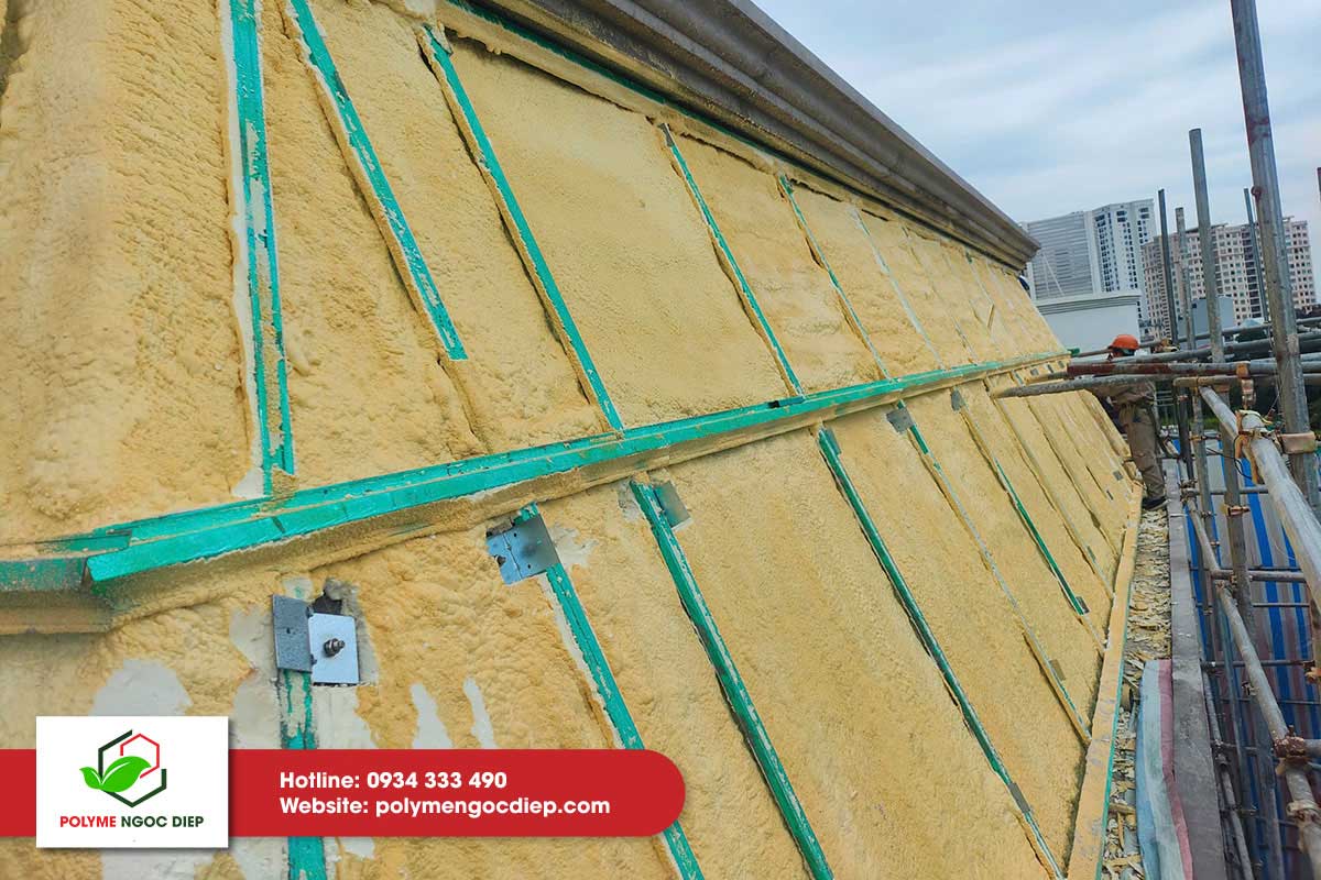 Chống nóng dưới mái ngói tại Vinhome Long Biên Hà Nội 4