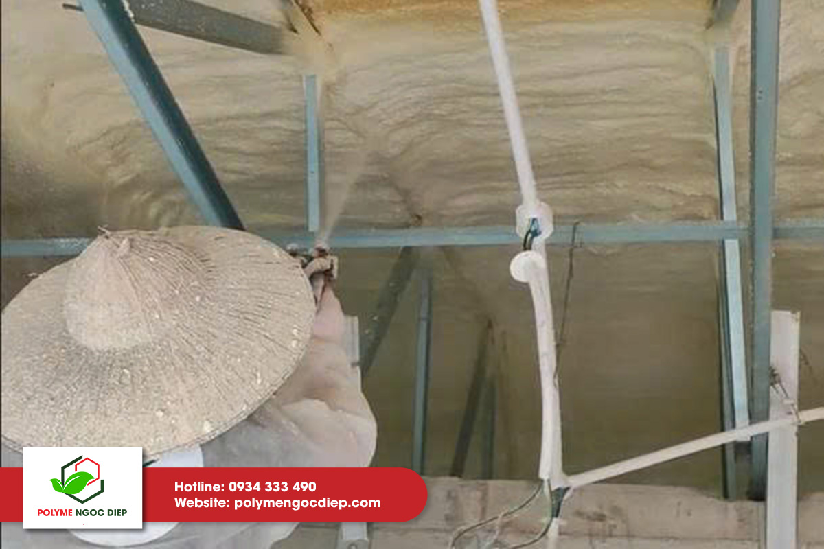 Thi công chống nóng mái tại ParkCity Hà Đông 6