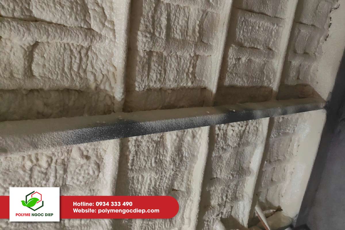 Thi công chống thấm dột mái ngói tại hải phòng 1