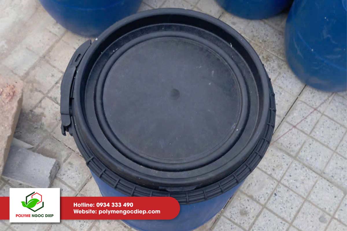 Thi công bơm PU Foam phuy nhựa HDPE tại Hà Tĩnh 7