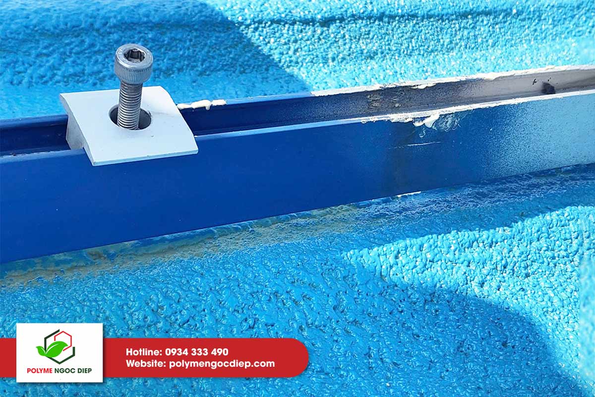 Thi công PU Foam chống thấm cách nhiệt mái tôn nhà xưởng tại Tây Ninh 16