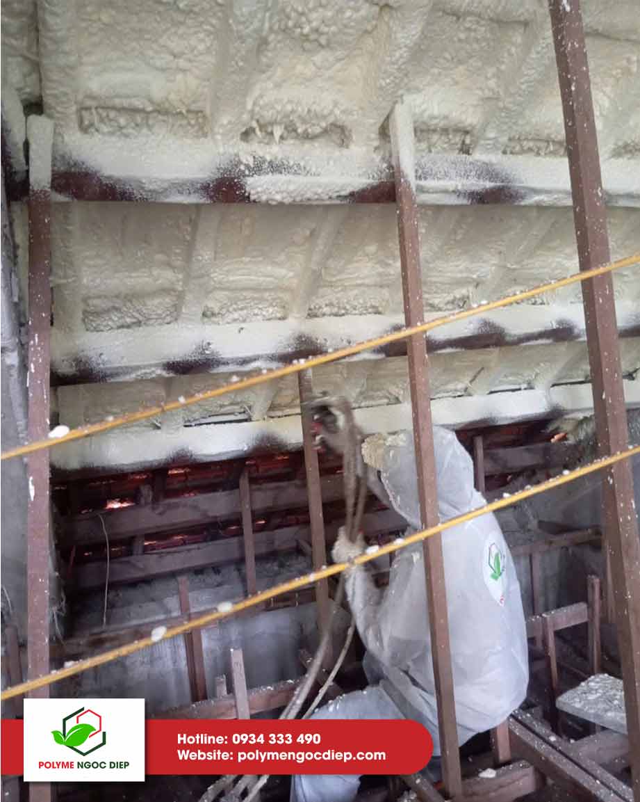 Thi công chống thấm dột, cách nhiệt mái ngói Giáo xứ Mỹ Lộc – Hà Tĩnh 2