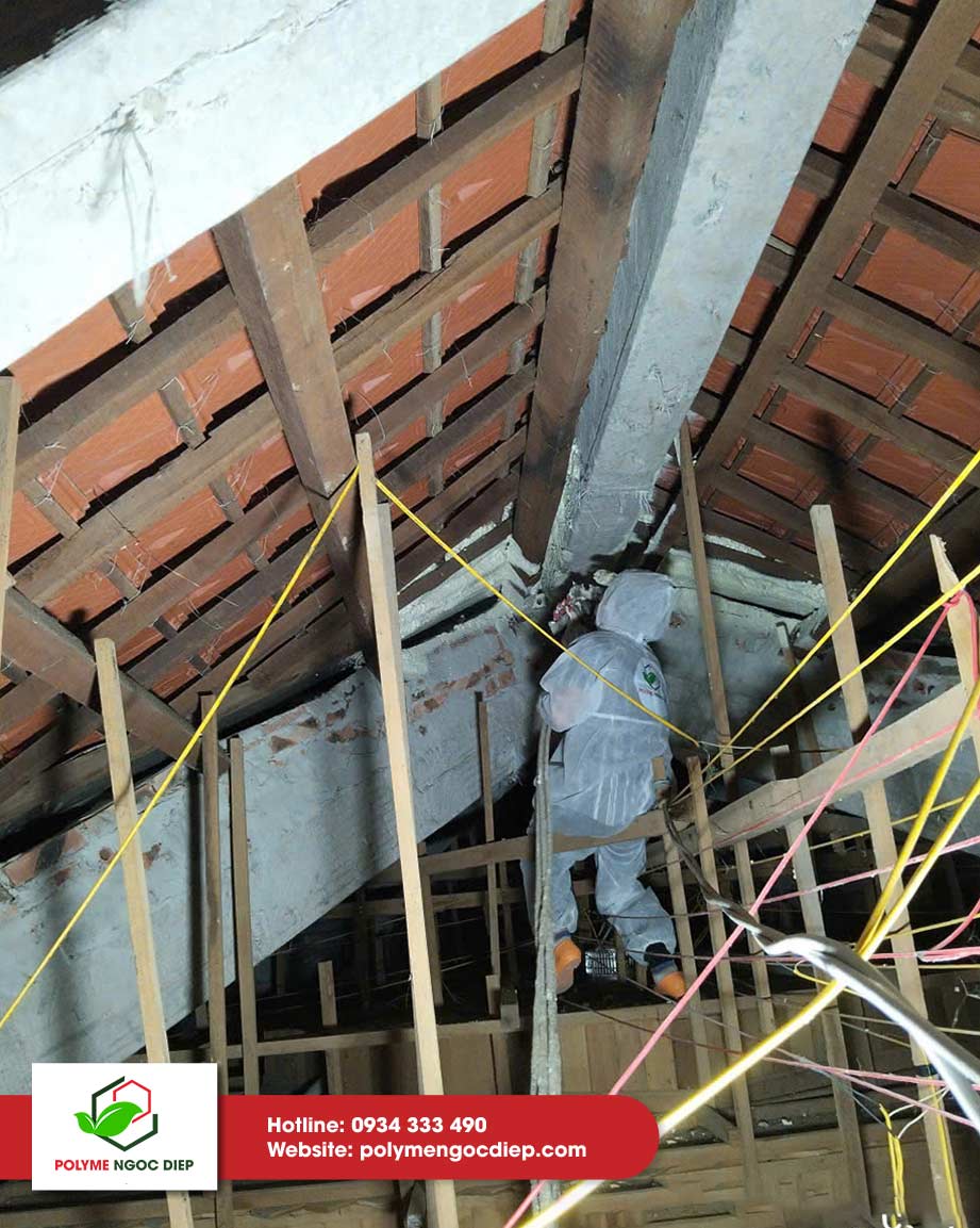 Thi công chống thấm dột, cách nhiệt mái ngói Giáo xứ Mỹ Lộc – Hà Tĩnh 5
