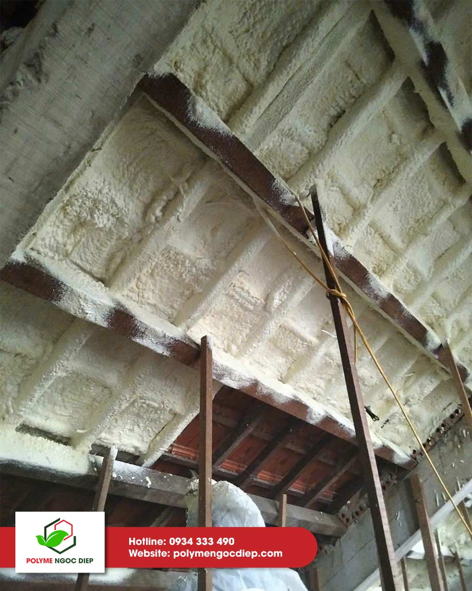 Thi công chống thấm dột, cách nhiệt mái ngói Giáo xứ Mỹ Lộc – Hà Tĩnh 7
